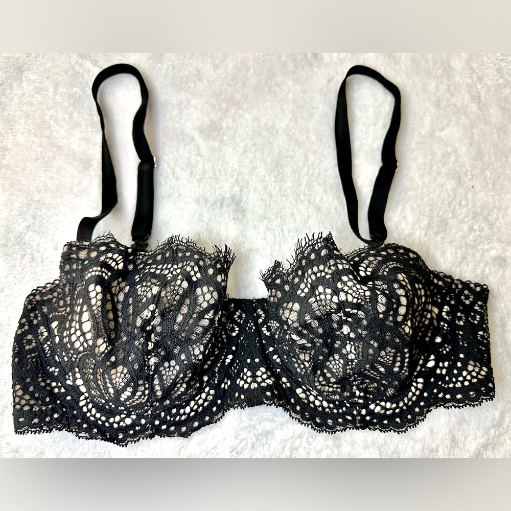 Victoria’s Secret Dream Angels Crochet Lace Underwire Push Up Bra Black Size 34D